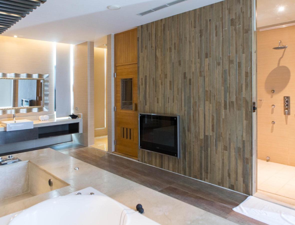 All-Ur Boutique Motel - Taichung Branch Ngoại thất bức ảnh