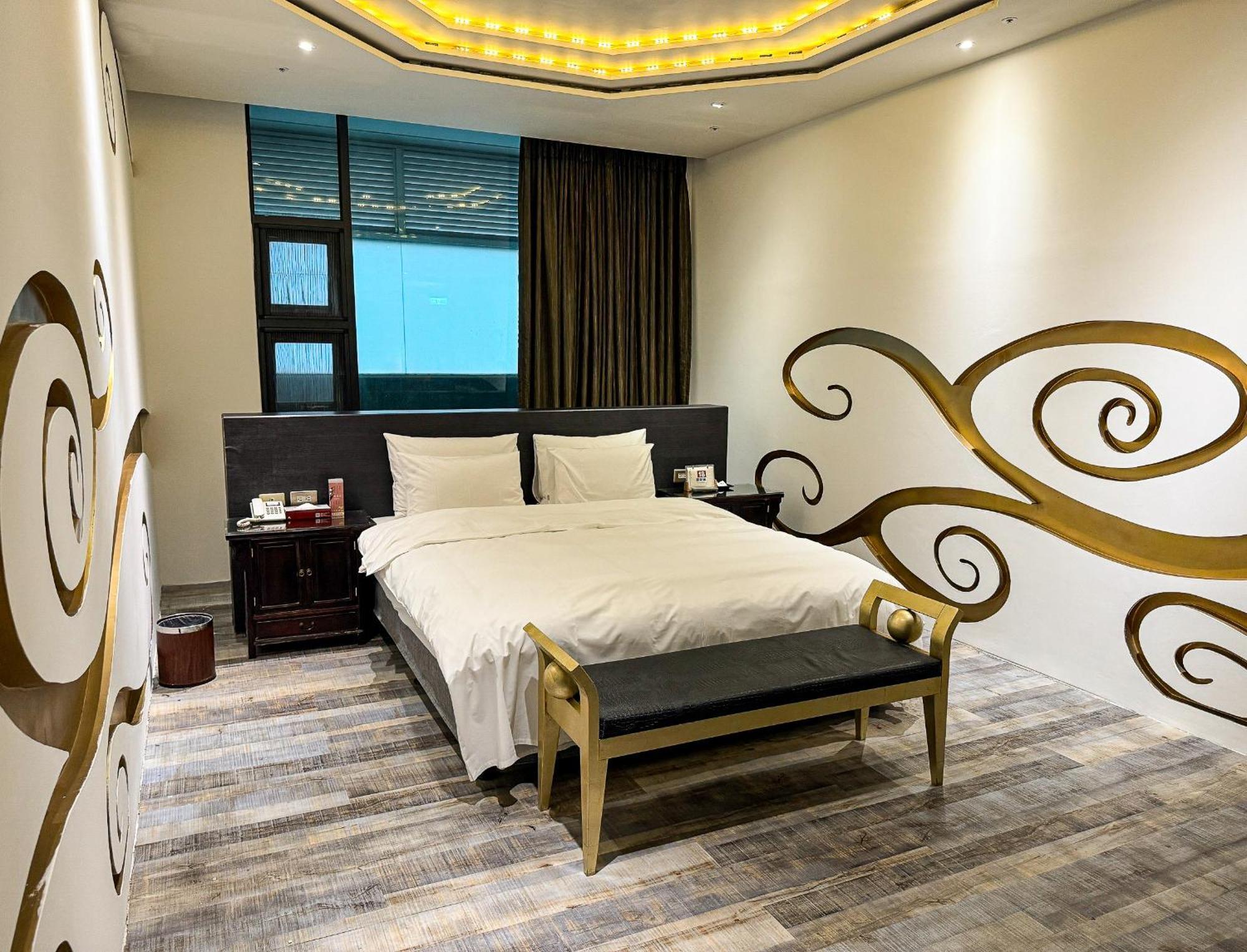 All-Ur Boutique Motel - Taichung Branch Ngoại thất bức ảnh