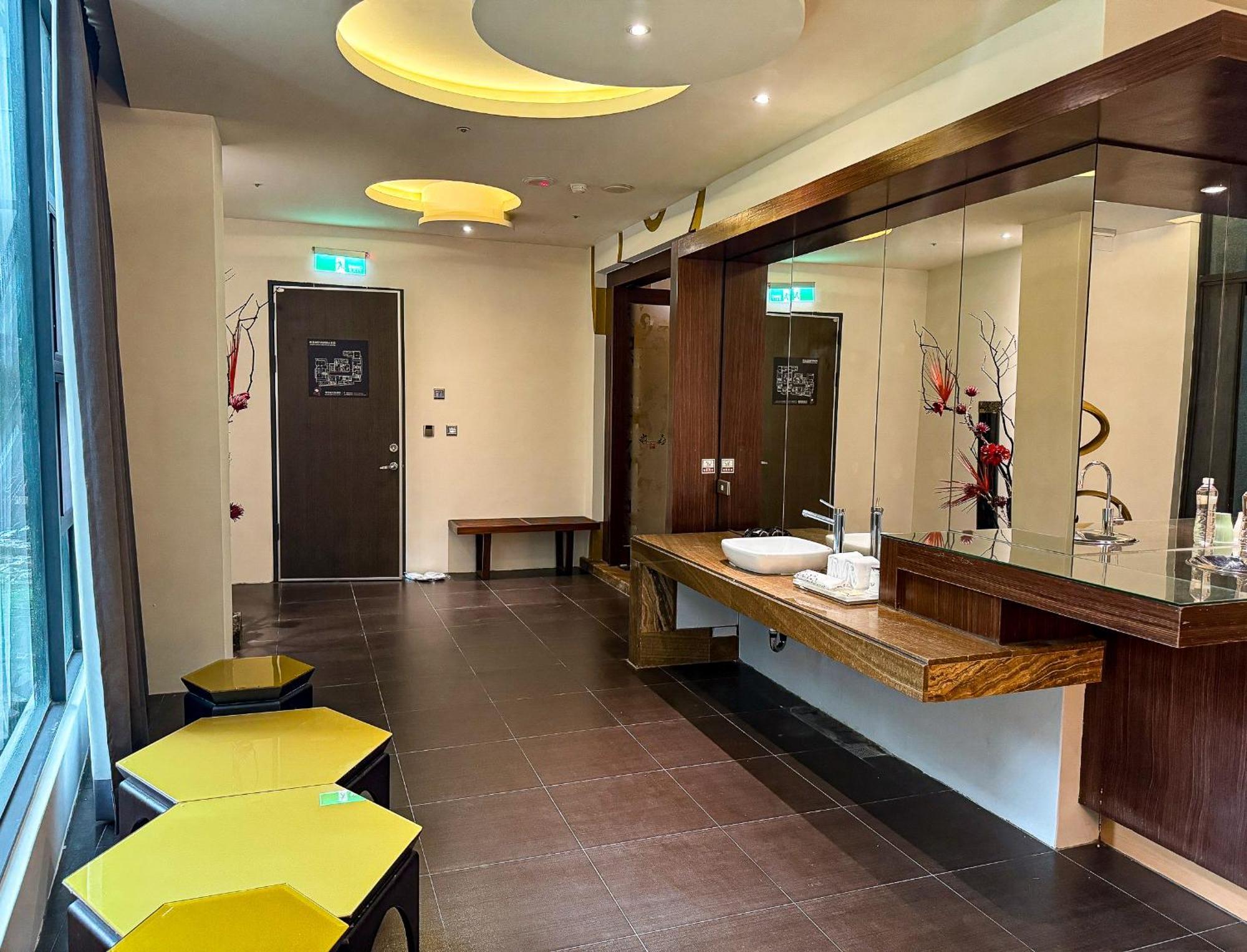All-Ur Boutique Motel - Taichung Branch Ngoại thất bức ảnh