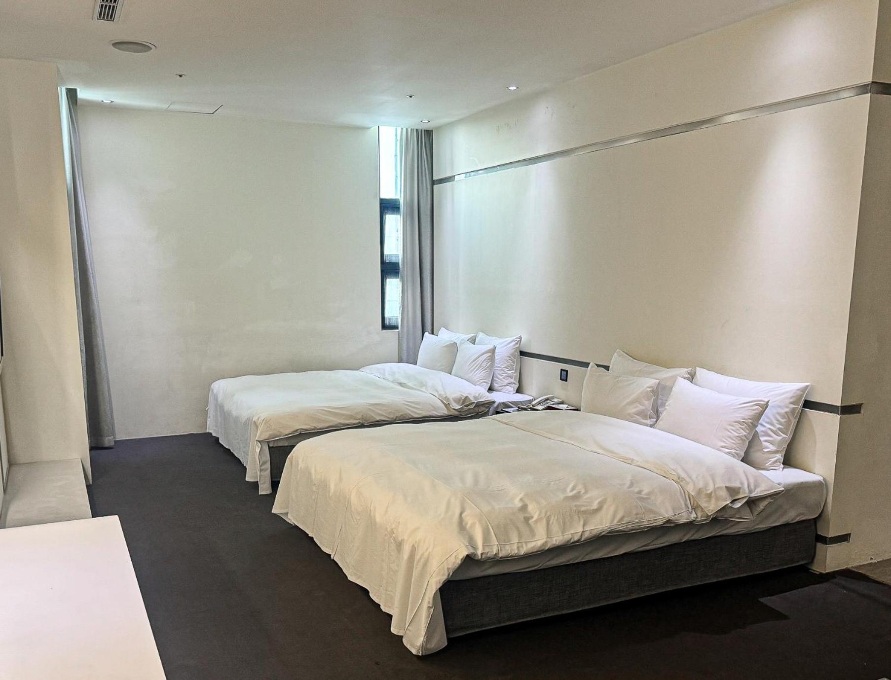 All-Ur Boutique Motel - Taichung Branch Ngoại thất bức ảnh