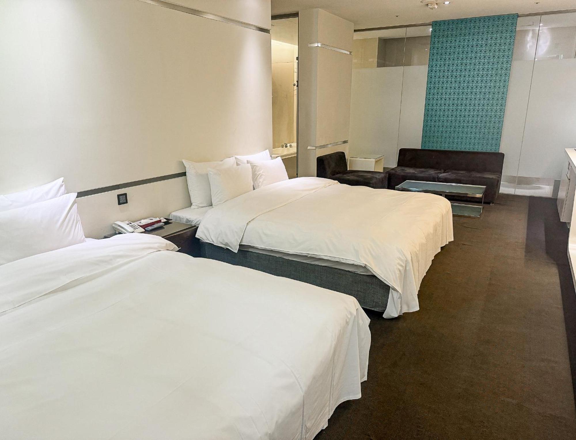 All-Ur Boutique Motel - Taichung Branch Ngoại thất bức ảnh