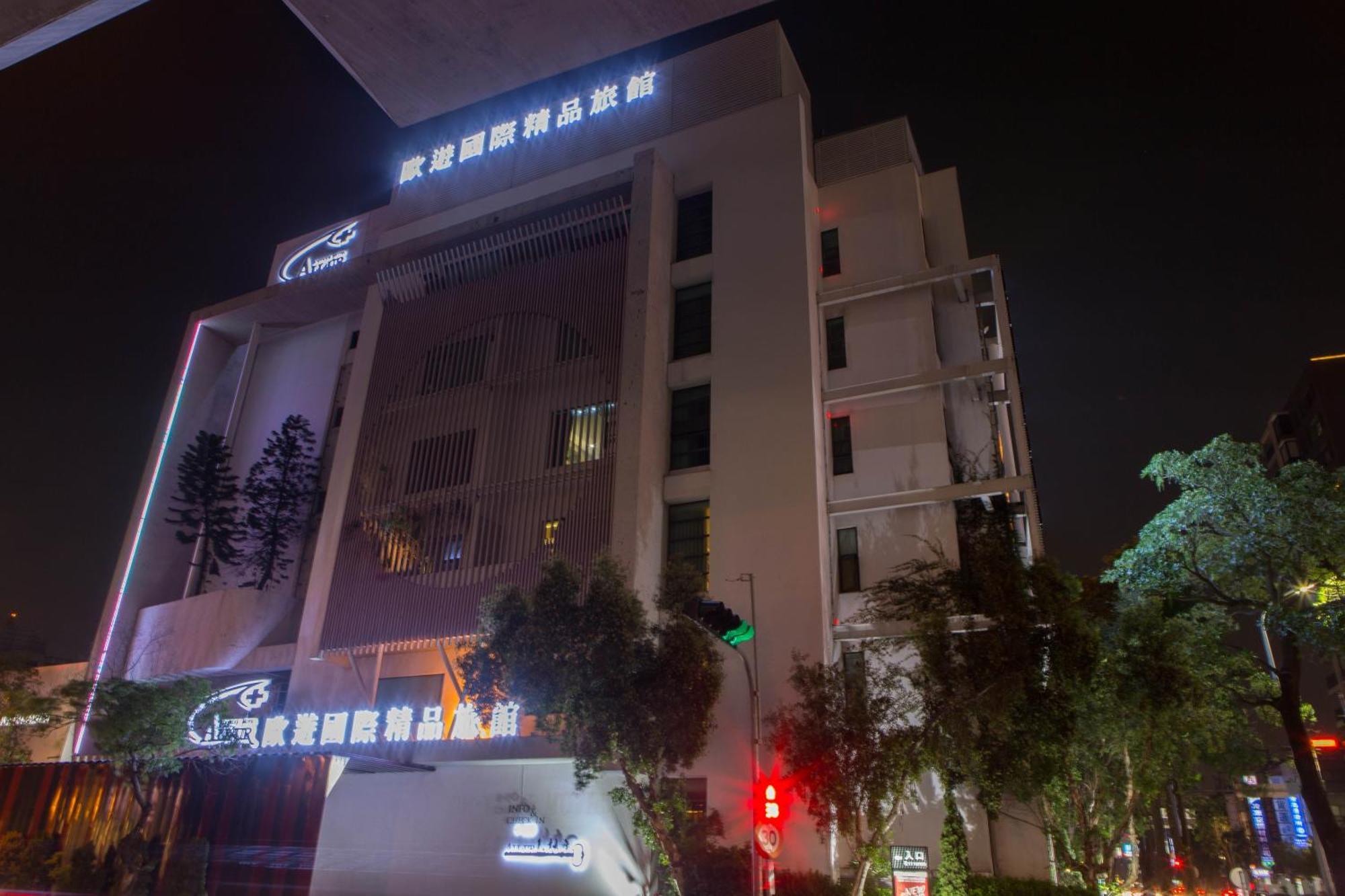 All-Ur Boutique Motel - Taichung Branch Ngoại thất bức ảnh